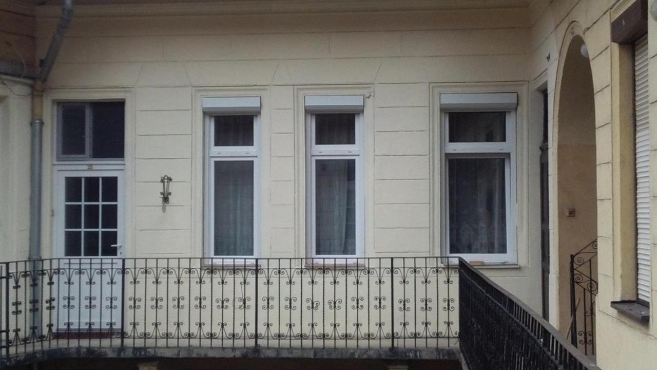 Julia Apartman. Budapest Exterior photo