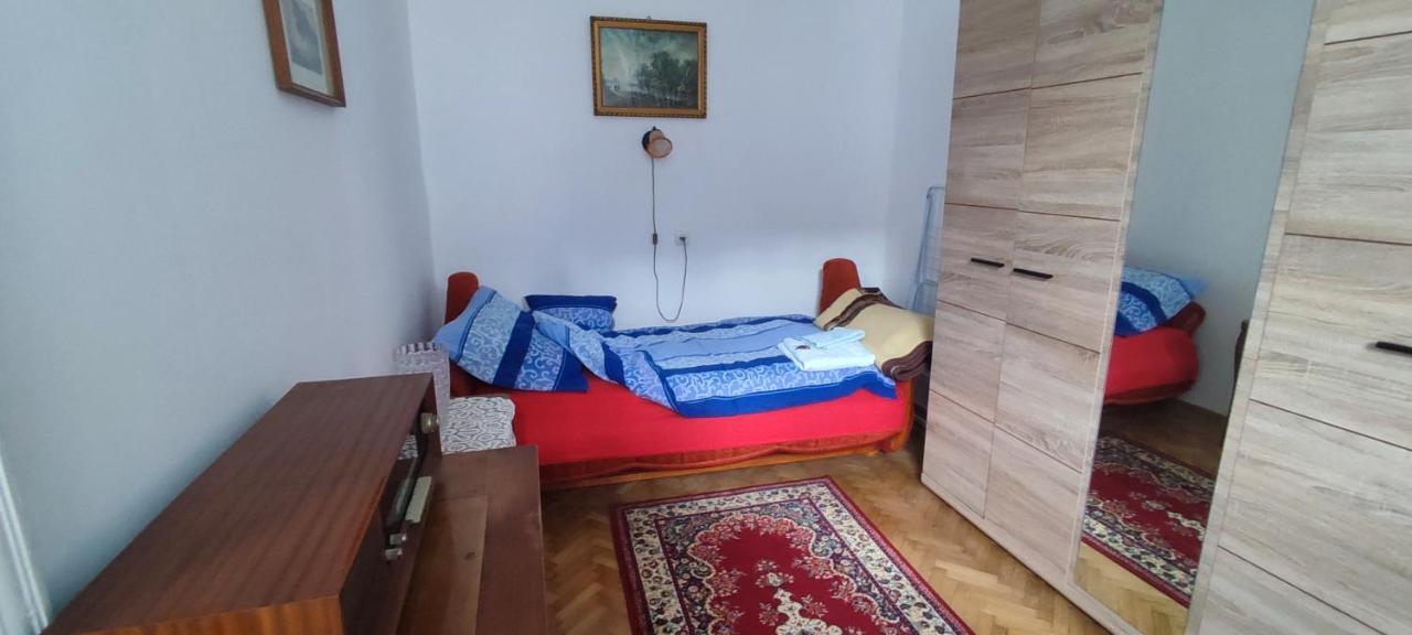 Julia Apartman. Budapest Exterior photo